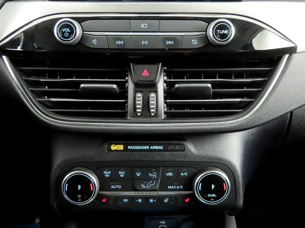 Ford Kuga 2.5 Plug-in-Hybrid Titanium LED+ParkAss+AHK, миниатюра 22