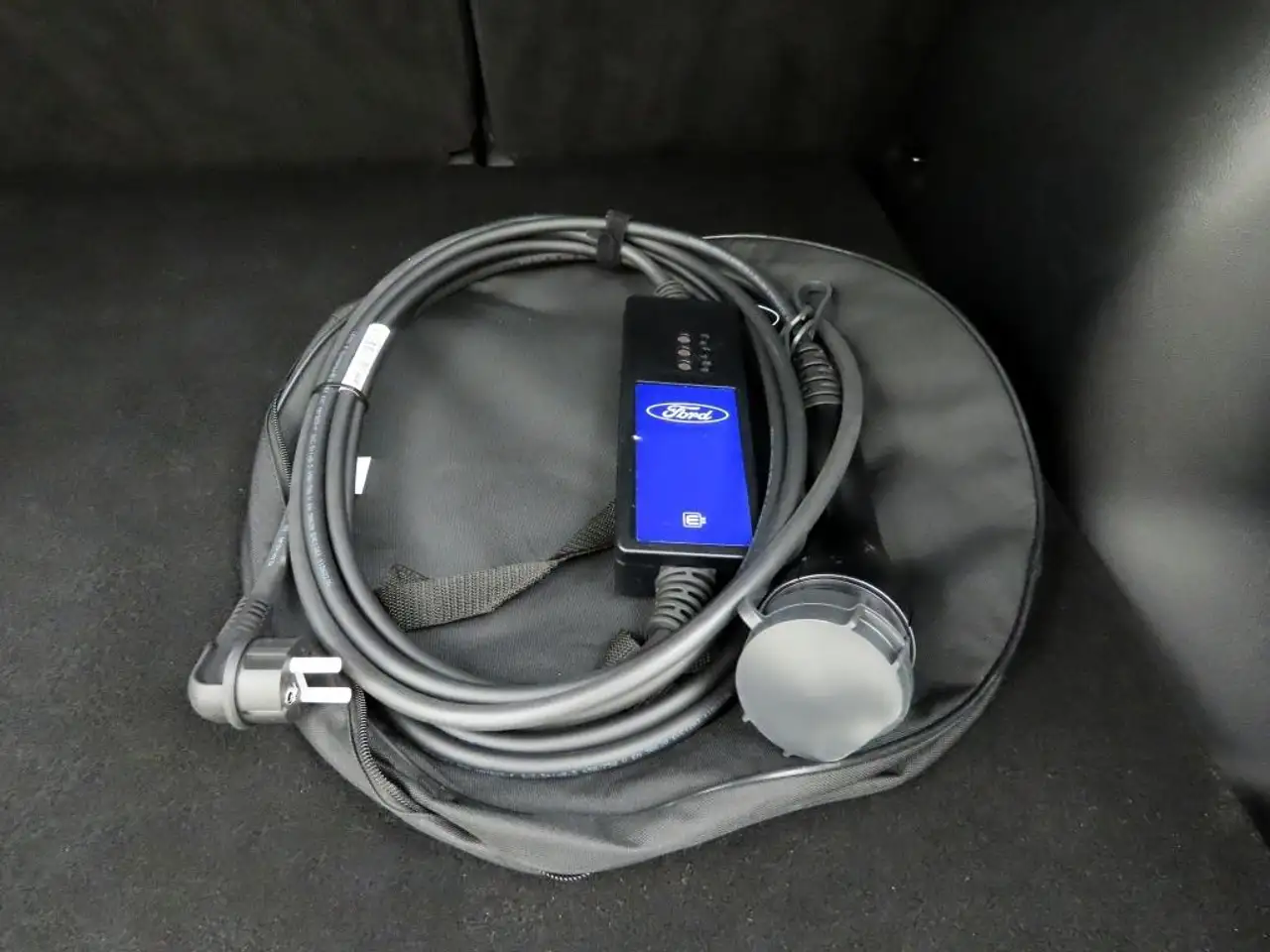 Ford Kuga 2.5 Plug-in-Hybrid Titanium LED+ParkAss+AHK, миниатюра 11