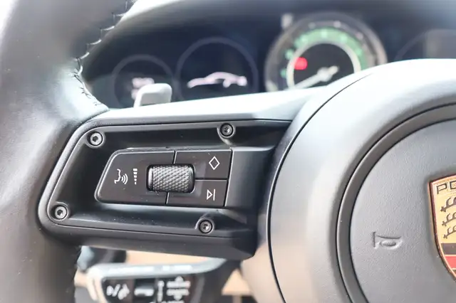 Porsche 992 view 12
