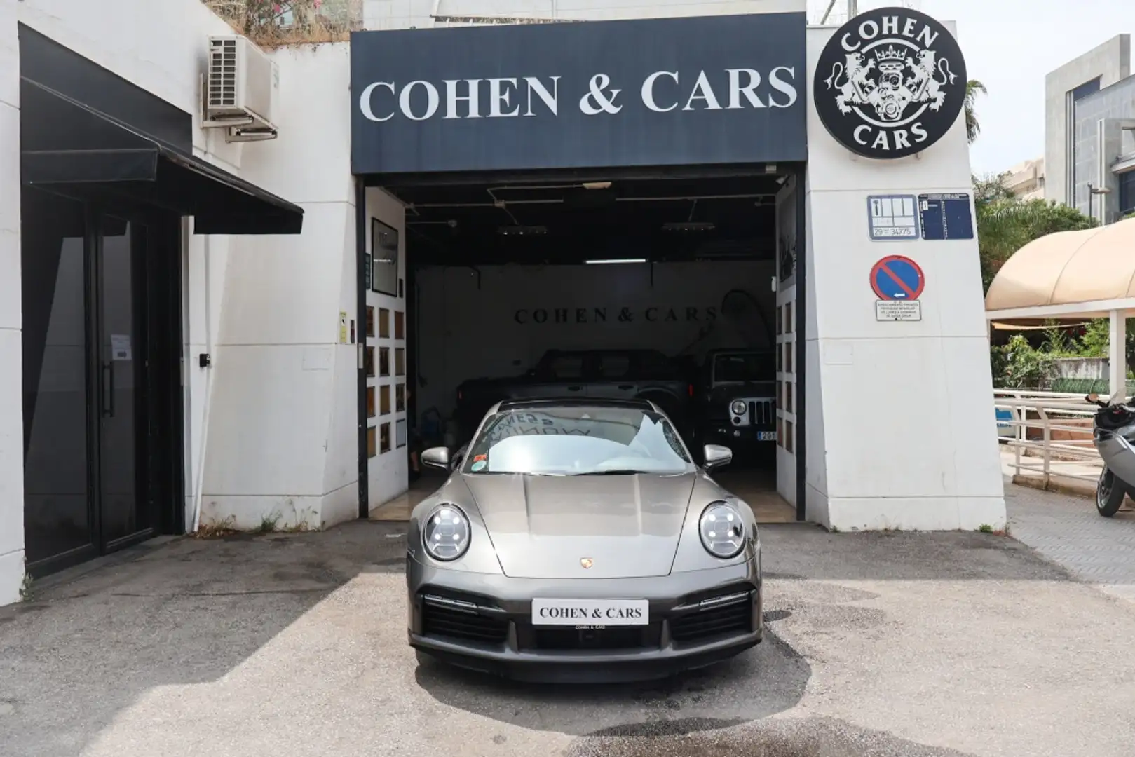 Porsche 992 Turbo Coupé PDK Gris - 2