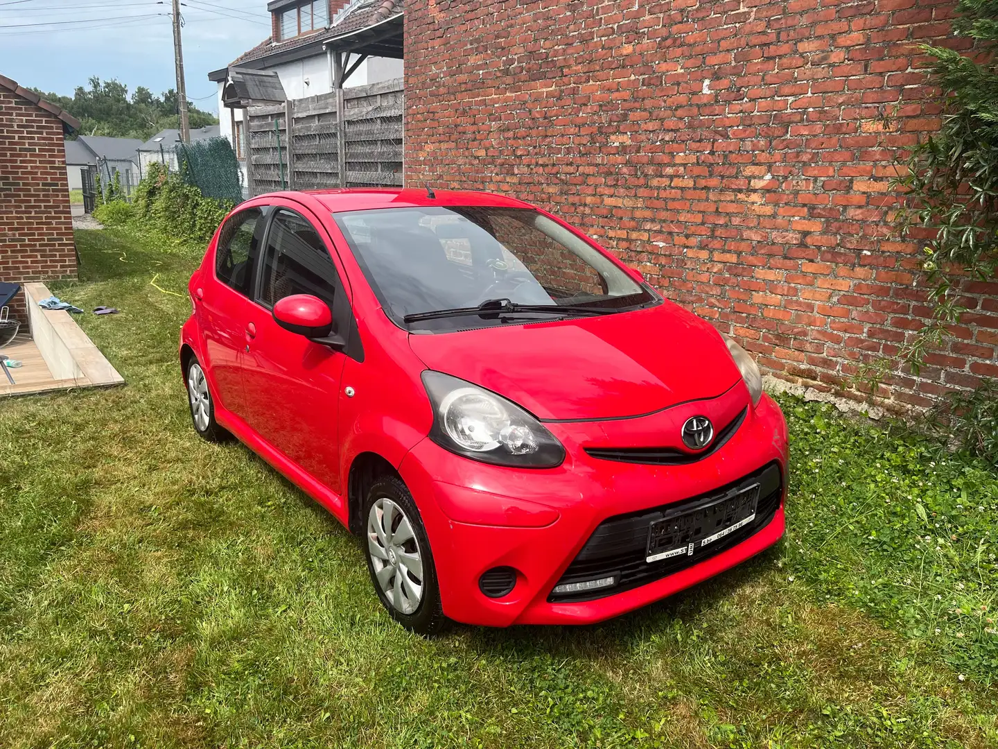 Toyota Aygo Aygo 1.0i Active Rouge - 2