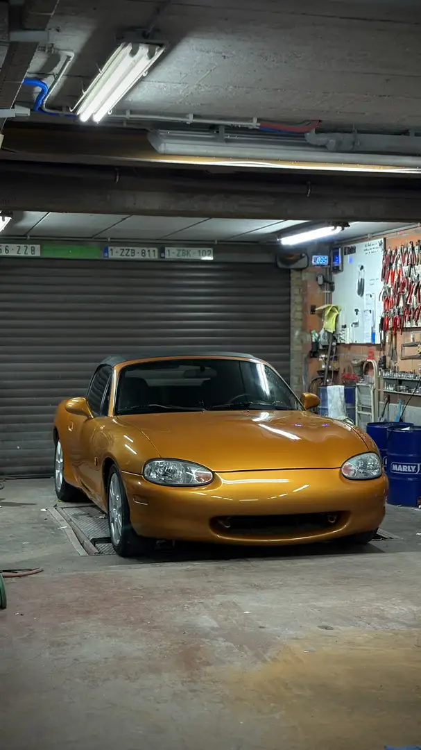 Mazda MX-5 1.6i 16V - 1