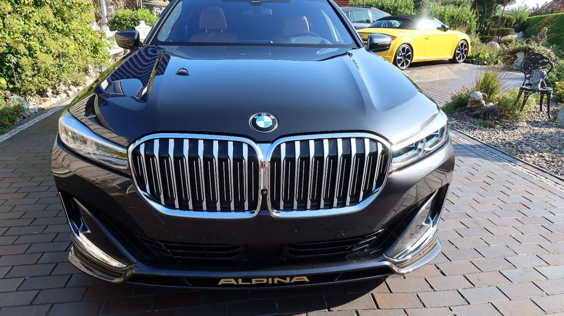 BMW 730 d°Alpina B7 Optik°Voll°Nappa°Laser°el.AHK Grau - 1