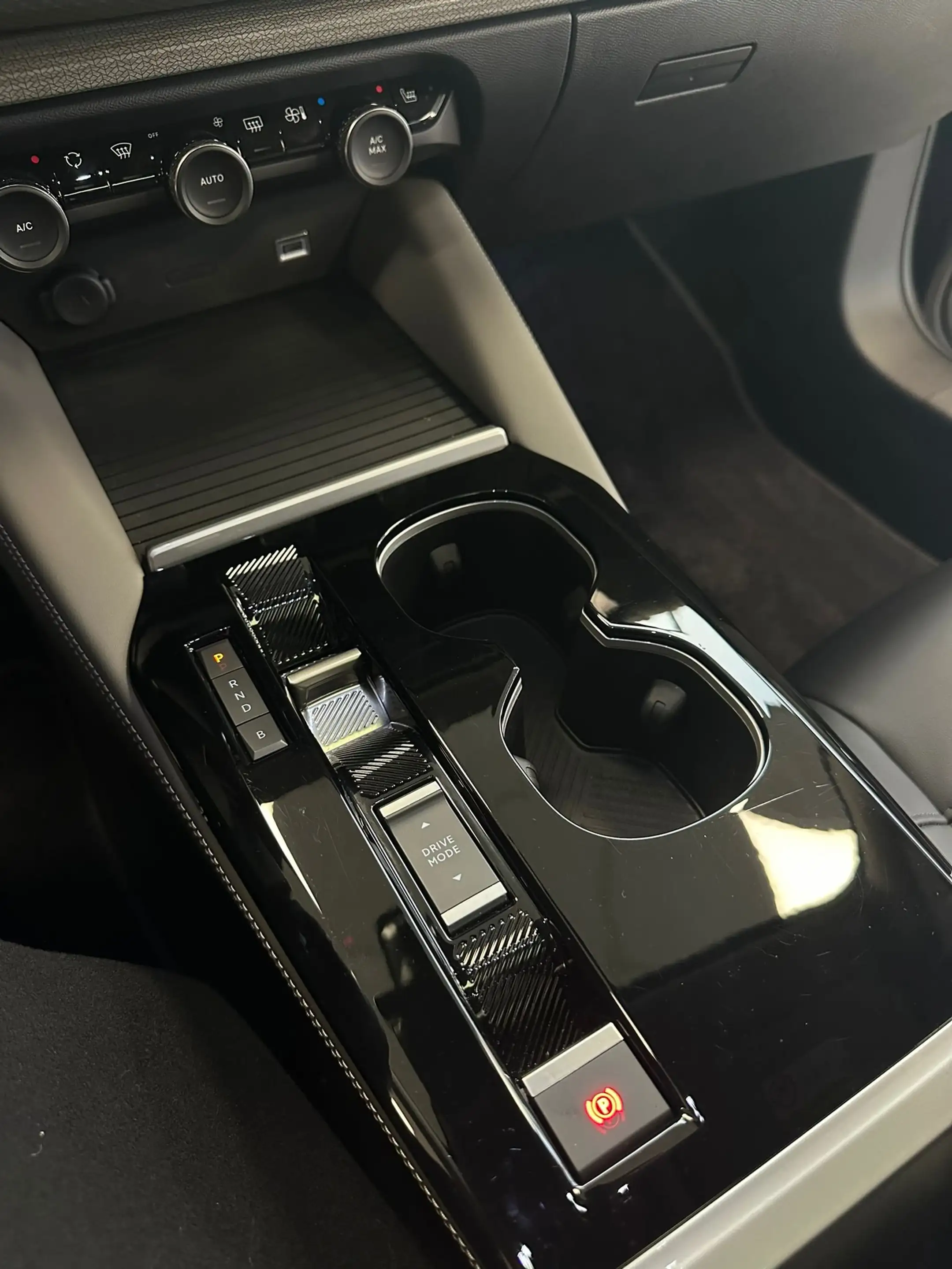 Citroen C5 X C5 X1.6 plug-in hybrid 225 EAT8 MAX // FULLOPTION — photo 12
