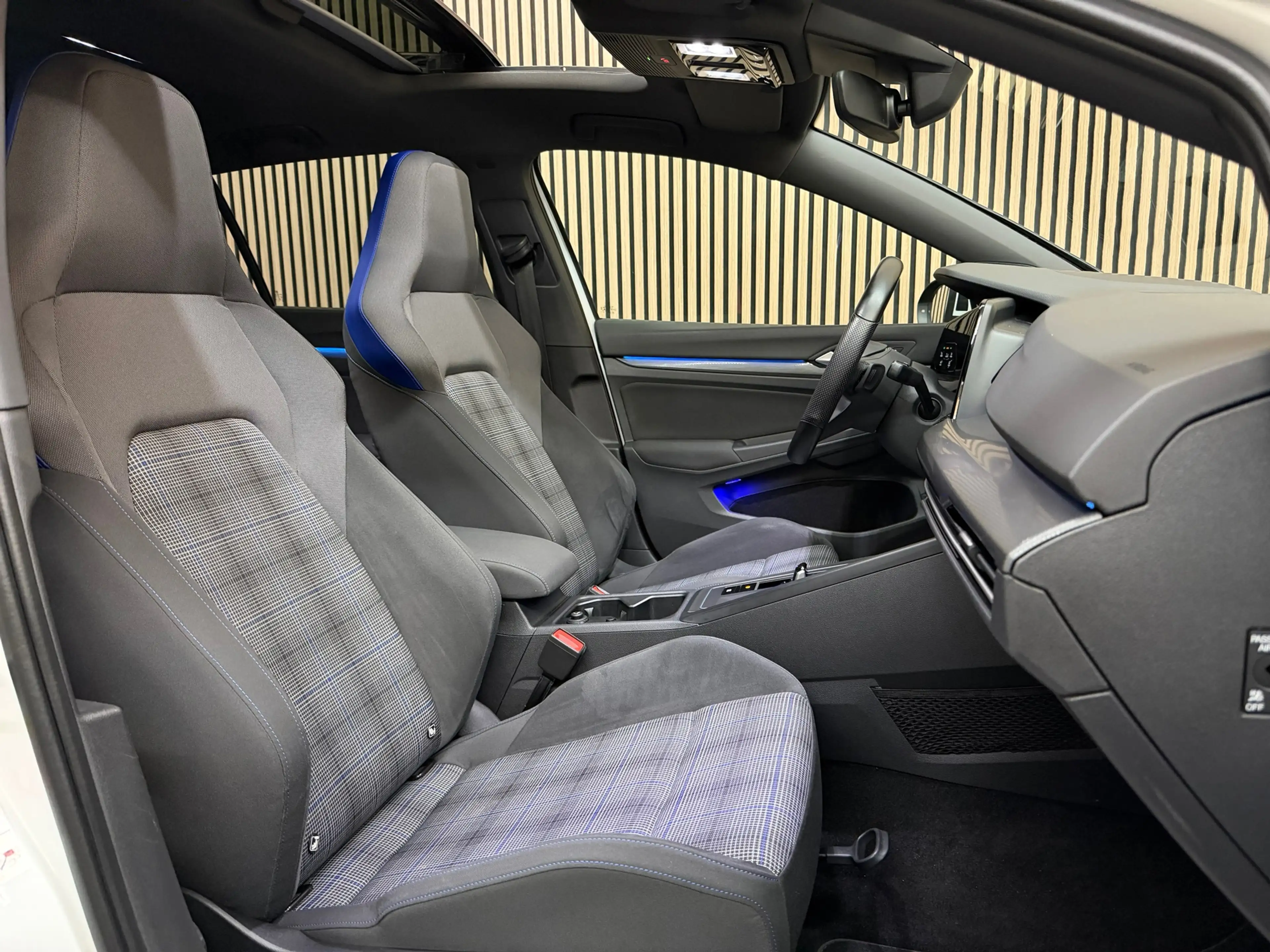 Volkswagen Golf GTE 1.4 eHybrid 2021 PANO IQ-LIGHTS CAMERA TREKHAAK — photo 14