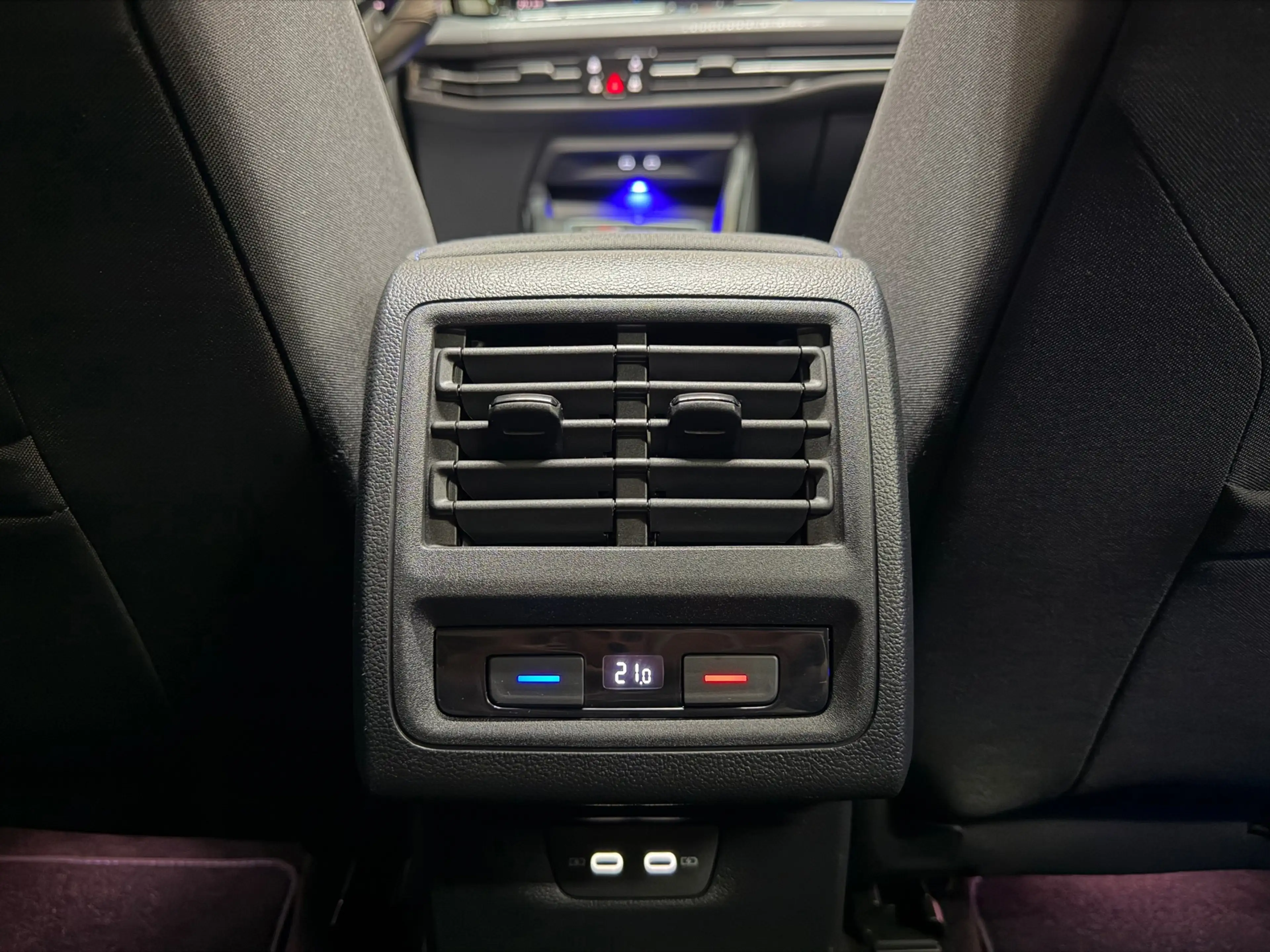 Volkswagen Golf GTE 1.4 eHybrid 2021 PANO IQ-LIGHTS CAMERA TREKHAAK — photo 36