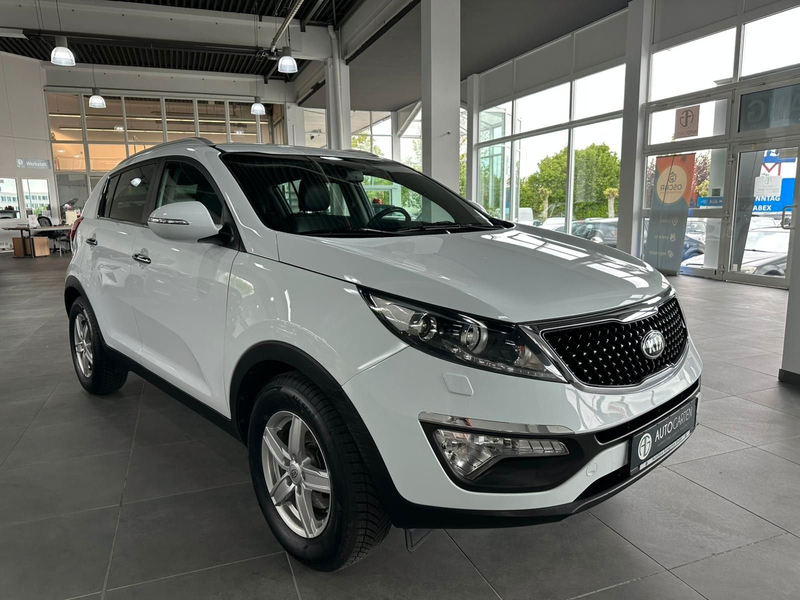 Kia Sportage Spirit 2WD*PDC*Kam*Navi*AHK*Xenon*Leder — photo 3