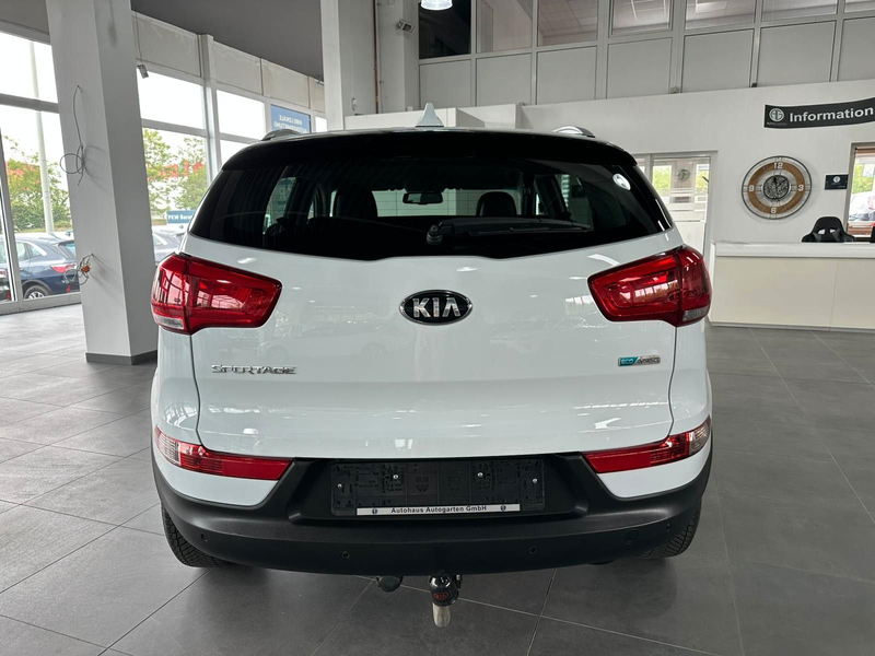 Kia Sportage Spirit 2WD*PDC*Kam*Navi*AHK*Xenon*Leder — photo 6