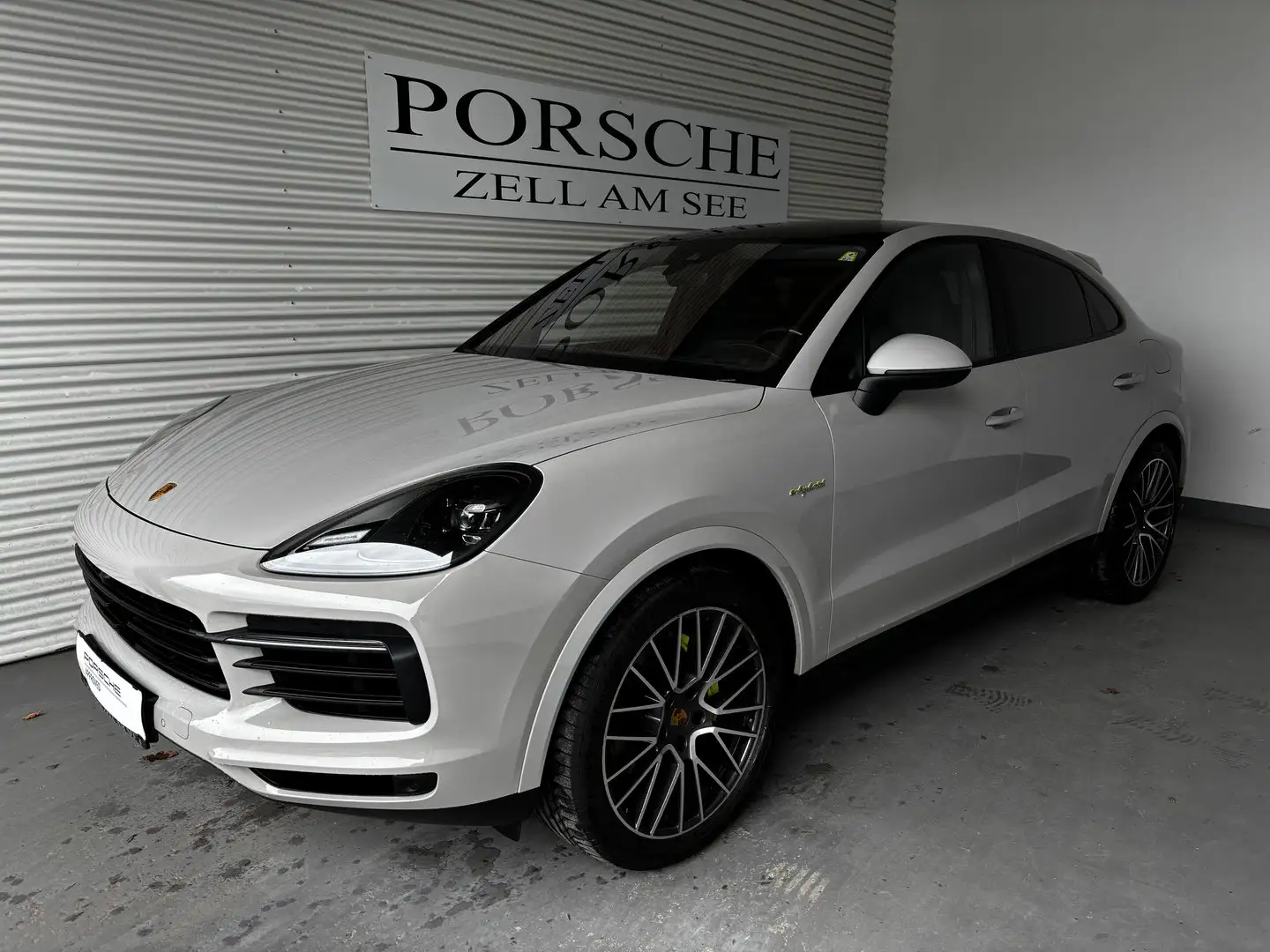 Porsche Cayenne E-Hybrid Coupé Grau - 1