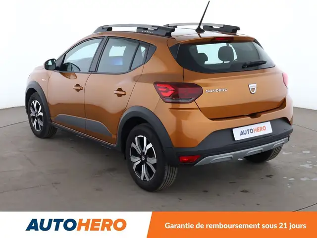 Dacia Sandero view 4