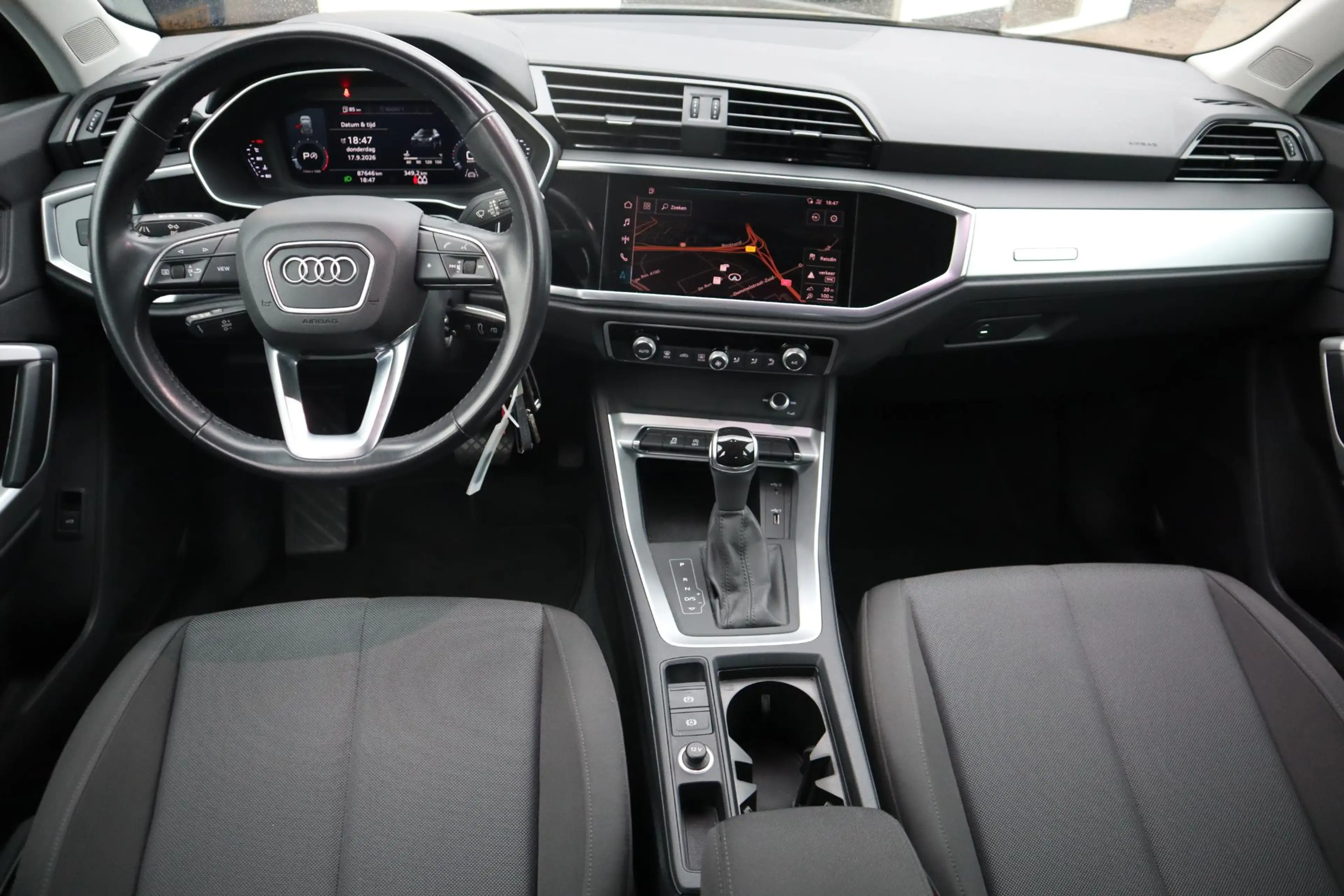 Audi Q3 35 TFSI Pro Line PARK-ASSIST|NAVIGATIE|LED|DEALERO — photo 16