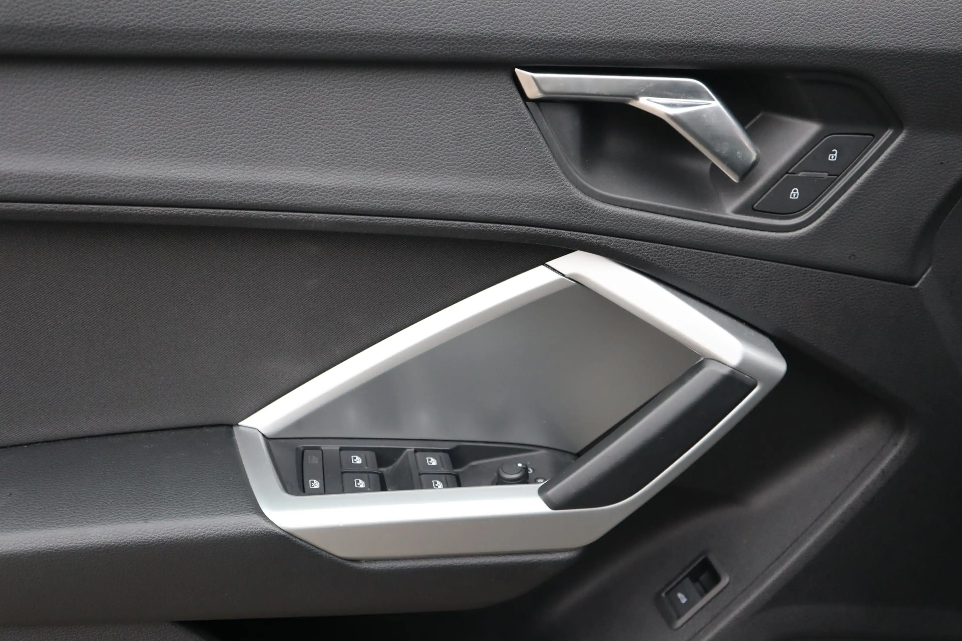 Audi Q3 35 TFSI Pro Line PARK-ASSIST|NAVIGATIE|LED|DEALERO — photo 28