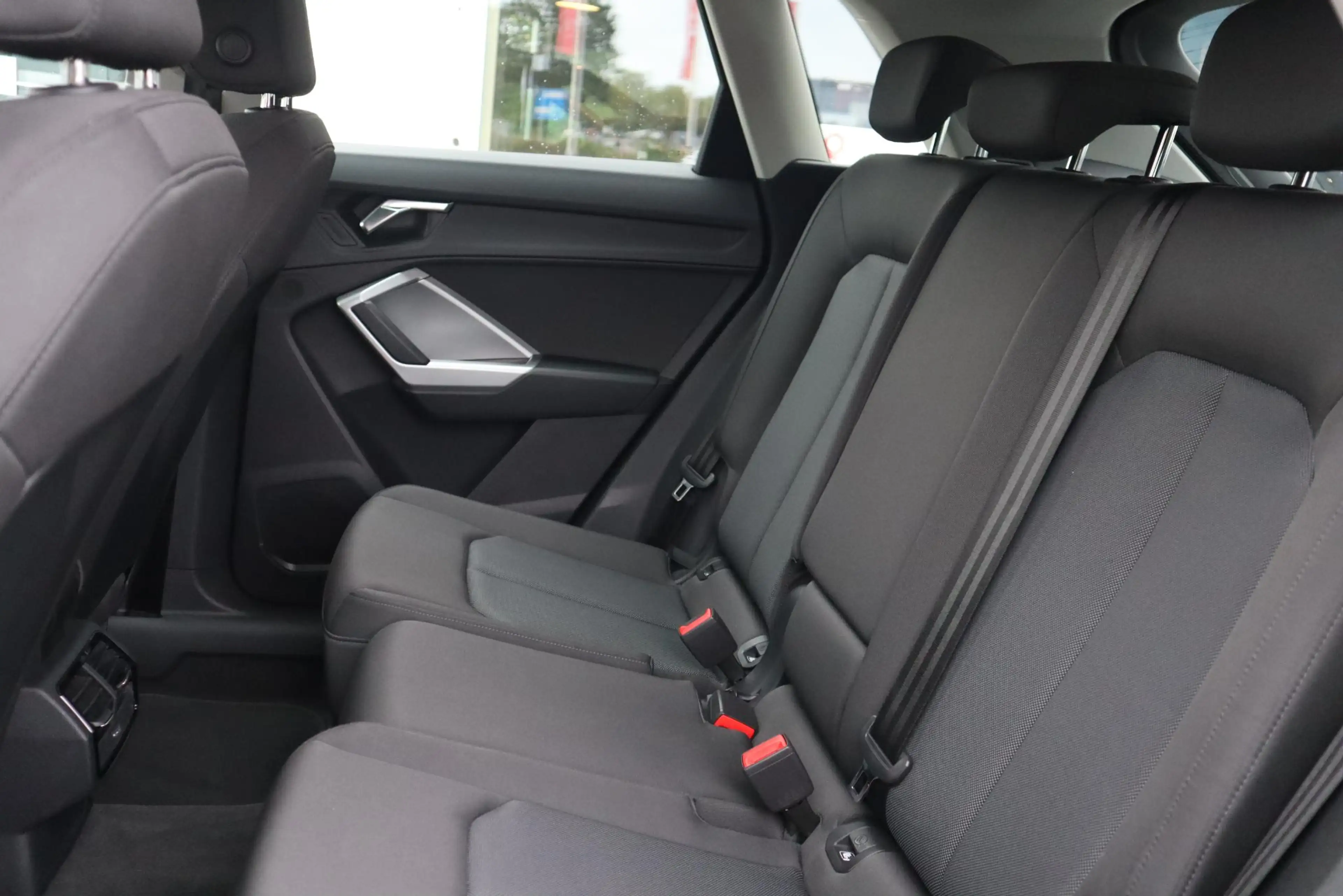 Audi Q3 35 TFSI Pro Line PARK-ASSIST|NAVIGATIE|LED|DEALERO — photo 18