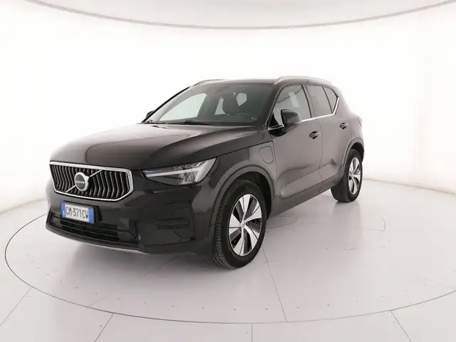 2022 Volvo XC40 in Black for sale