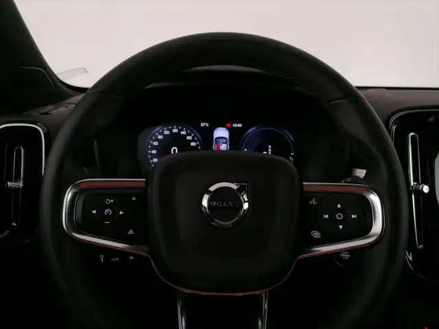 Volvo XC40 view 25