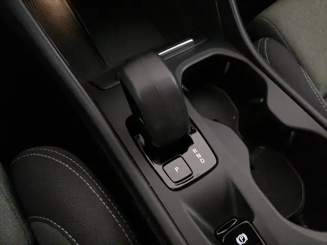Volvo XC40 view 14
