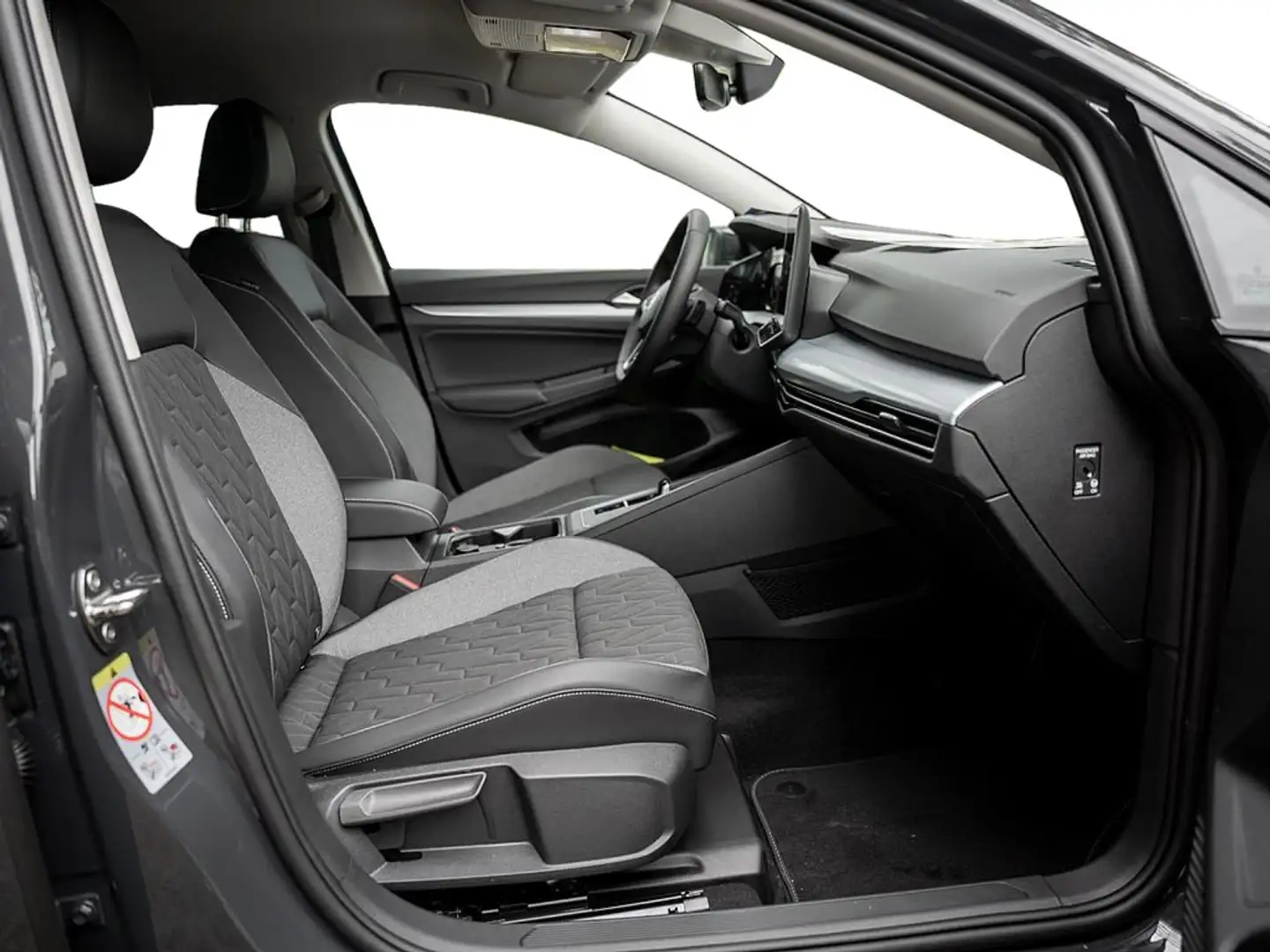 Volkswagen Golf VIII 1.5 eTSI Goal AHK ACC FACEL. LED Grau - 2