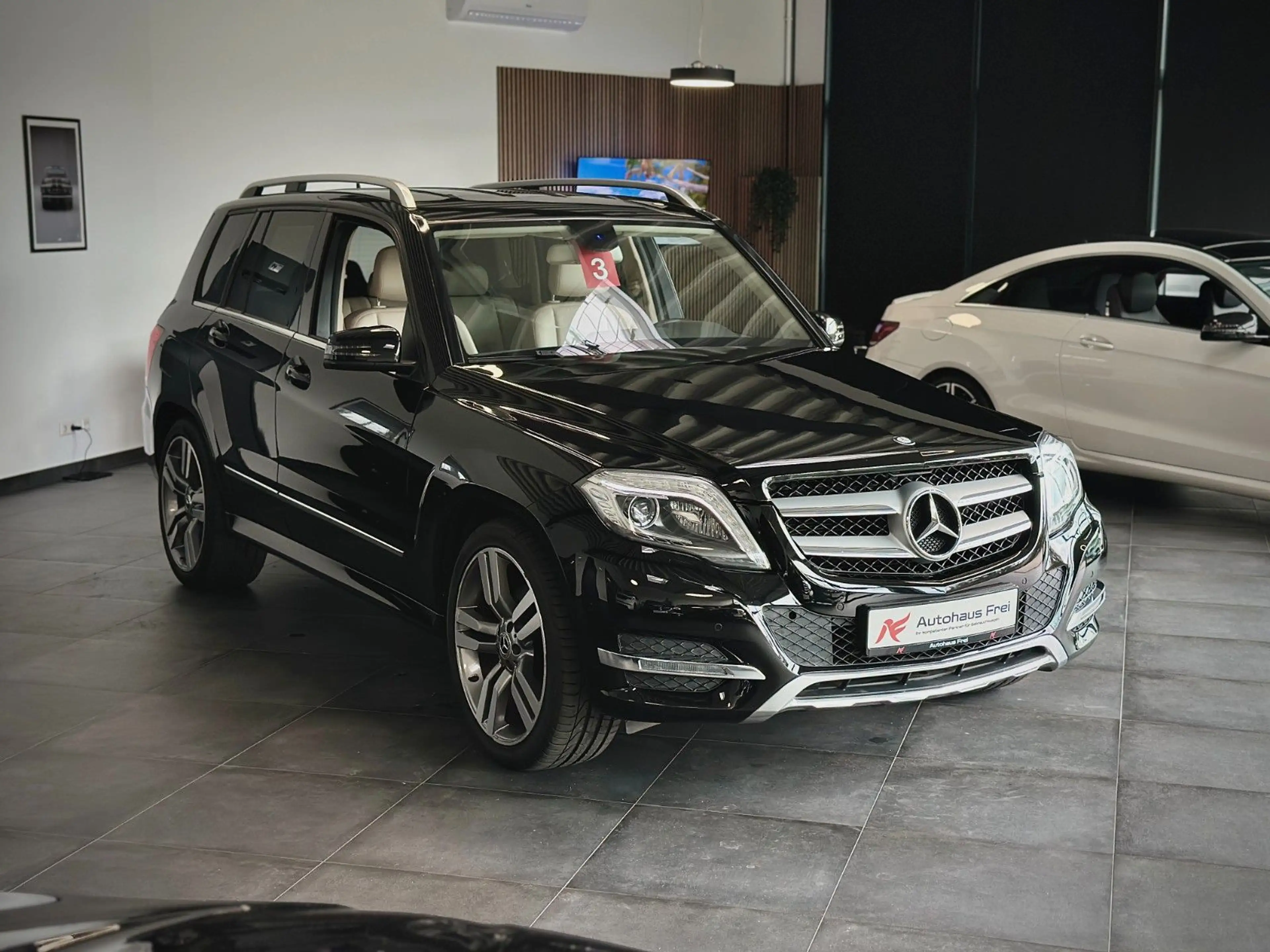 Mercedes-Benz GLK 220 1.Hand*Traumhaft*MB-Scheckheft*20"Zoll* — photo 5