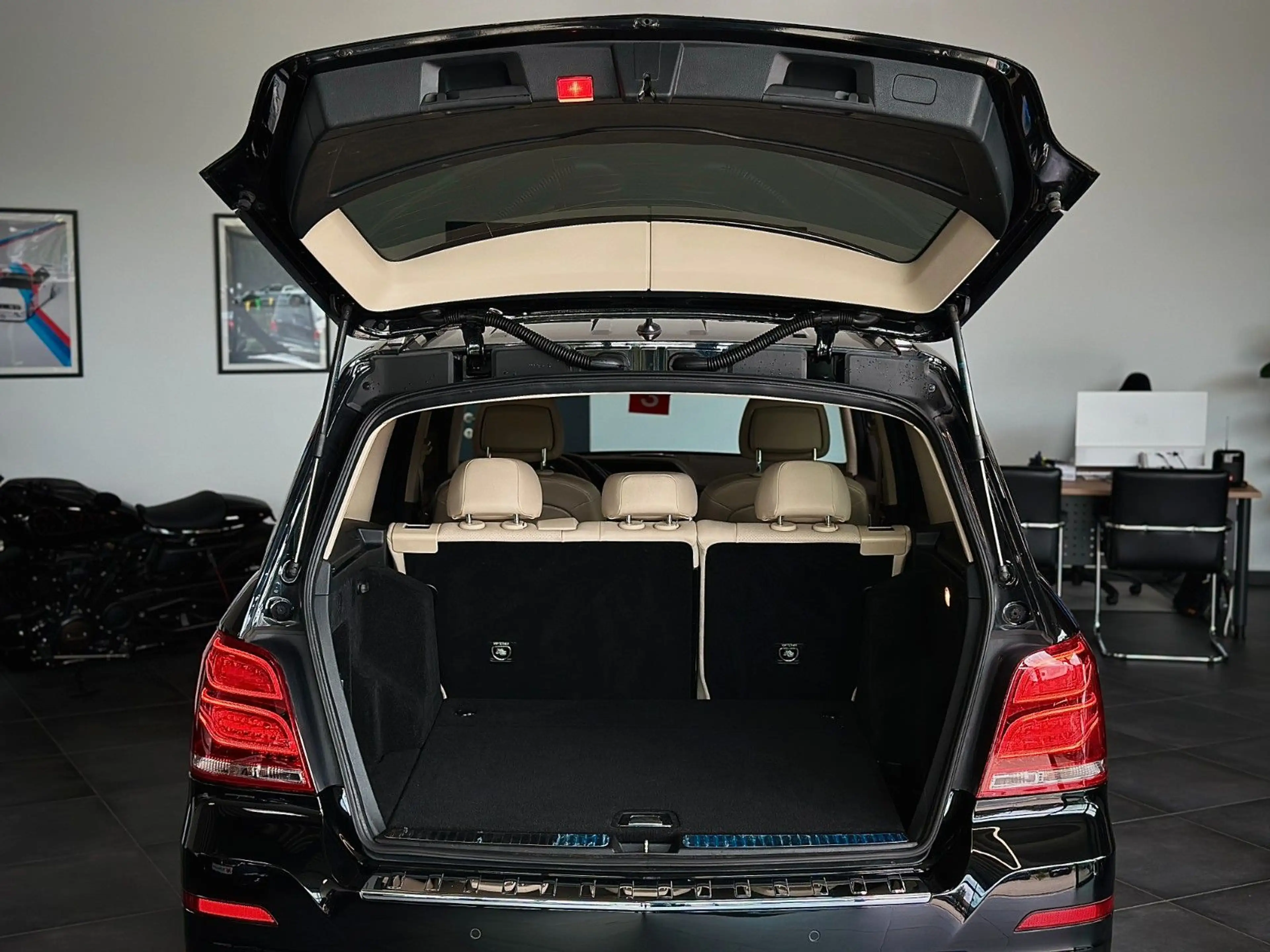 Mercedes-Benz GLK 220 1.Hand*Traumhaft*MB-Scheckheft*20"Zoll* — photo 10