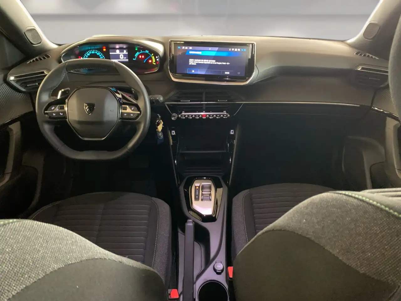 Peugeot 2008 1.2 hybrid Active 136cv e-dcs6 9
