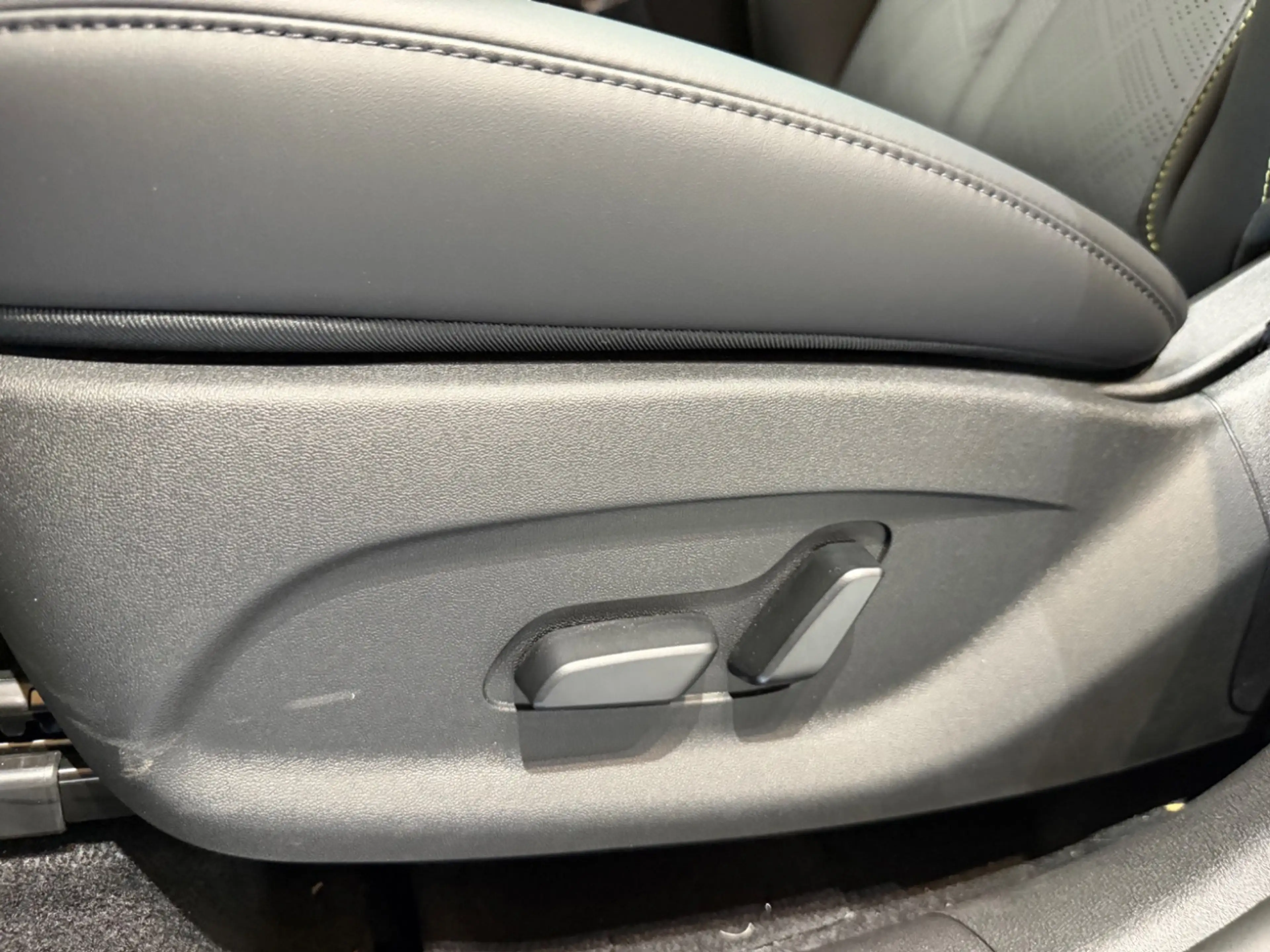 BYD Atto 2 DM-i Boost 360° LED Navi Pano SHZ Assist — photo 13