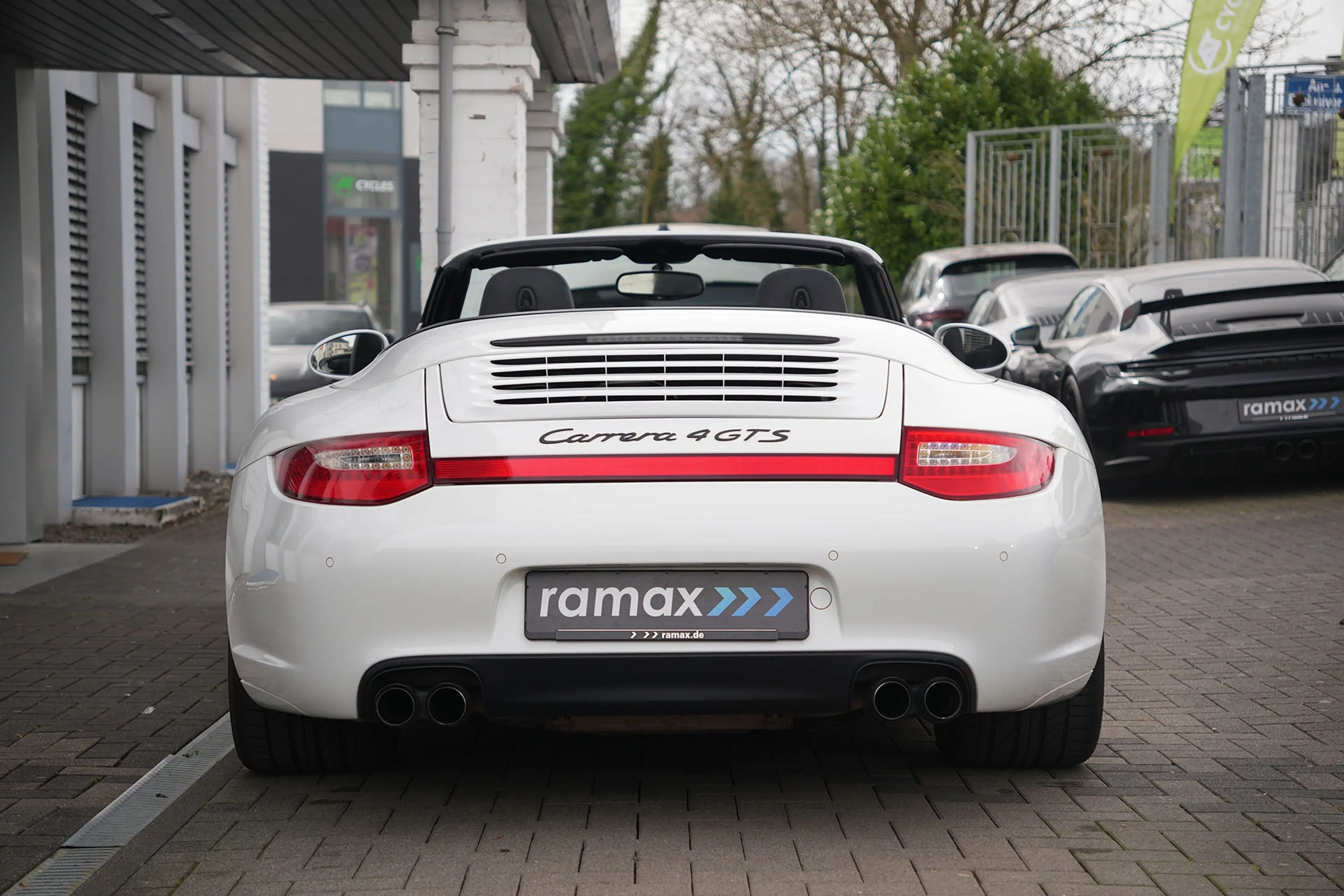 Porsche 997 911 997 Carrera 4 GTS PDK Cabriolet VOLL — photo 5