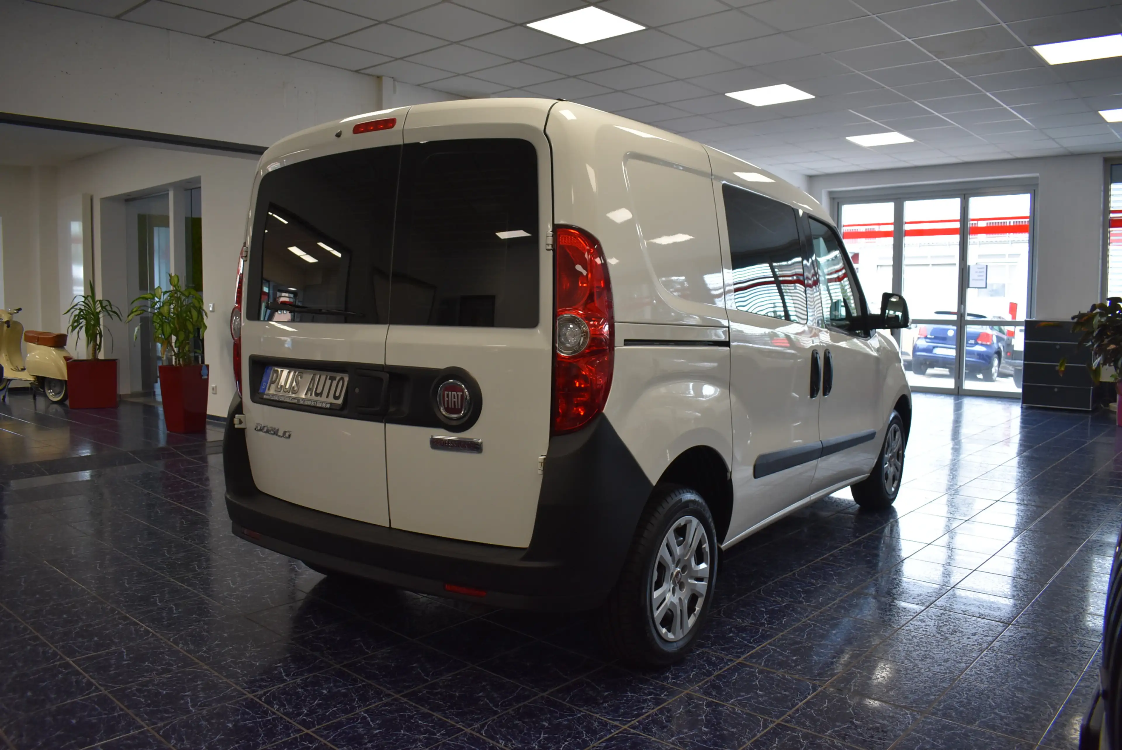 Fiat Doblo SX Kasten Klima Regale 1-Hand — photo 4