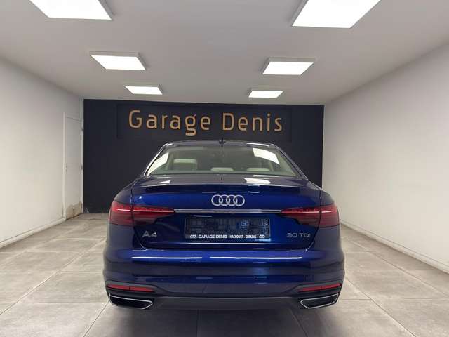 Audi A4 — photo 6