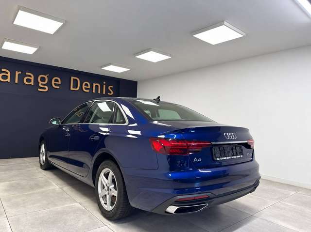 Audi A4 — photo 7