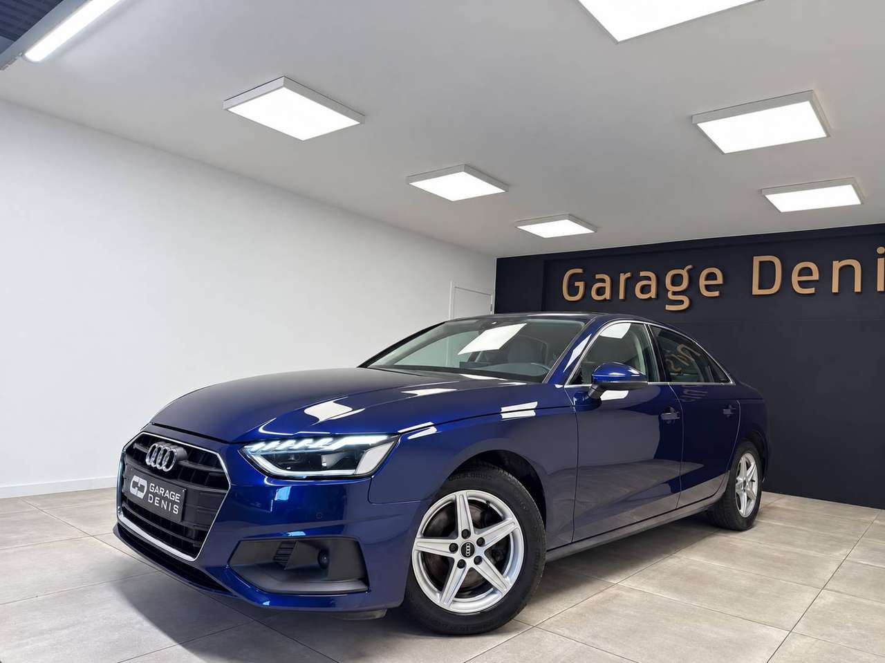Audi A4 — photo 1