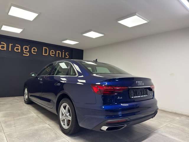 Audi A4 — photo 7