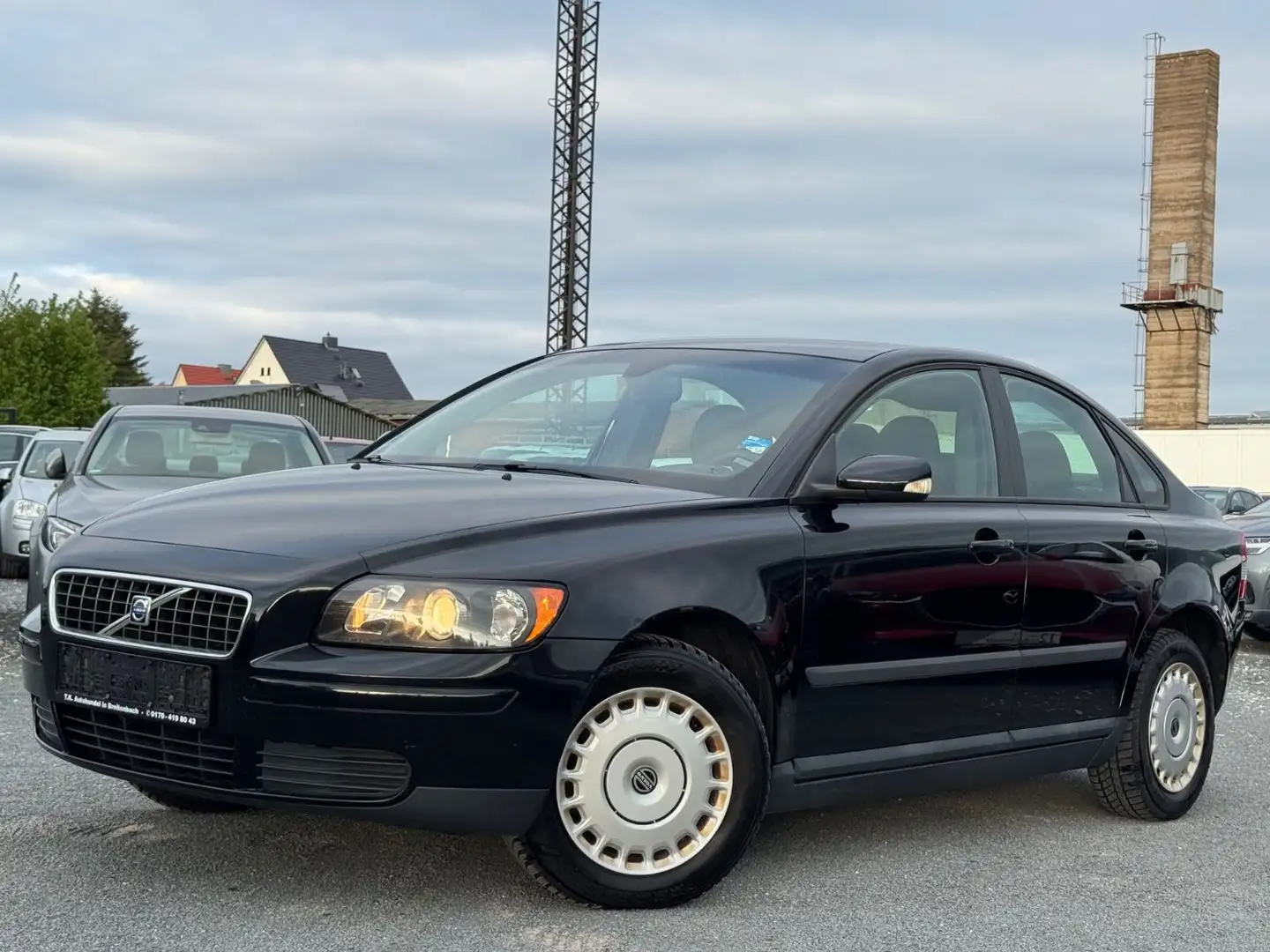 Volvo S40 Lim. 1.6 Kinetic/SHZ/EURO 4 Negro - 1