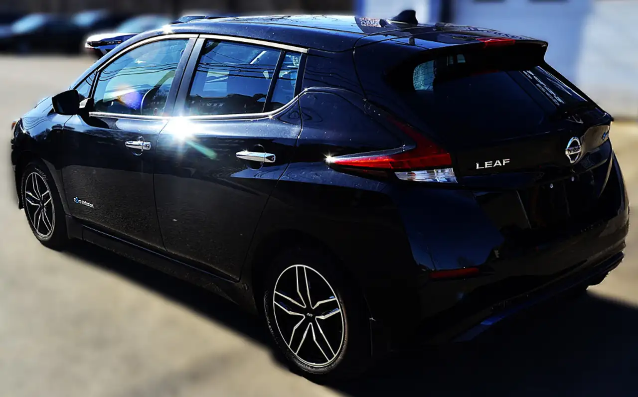 Nissan Leaf снимка Nissan Leaf