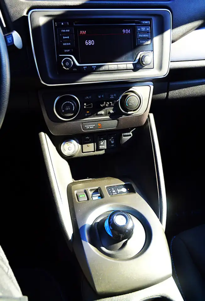 Nissan Leaf снимка Nissan Leaf