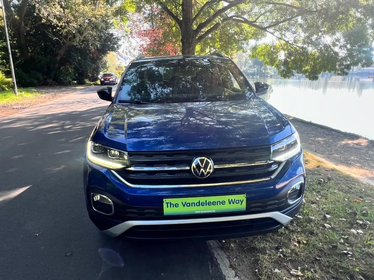 Volkswagen T-Cross 1.0 TSI Active OPF Bleu - 2