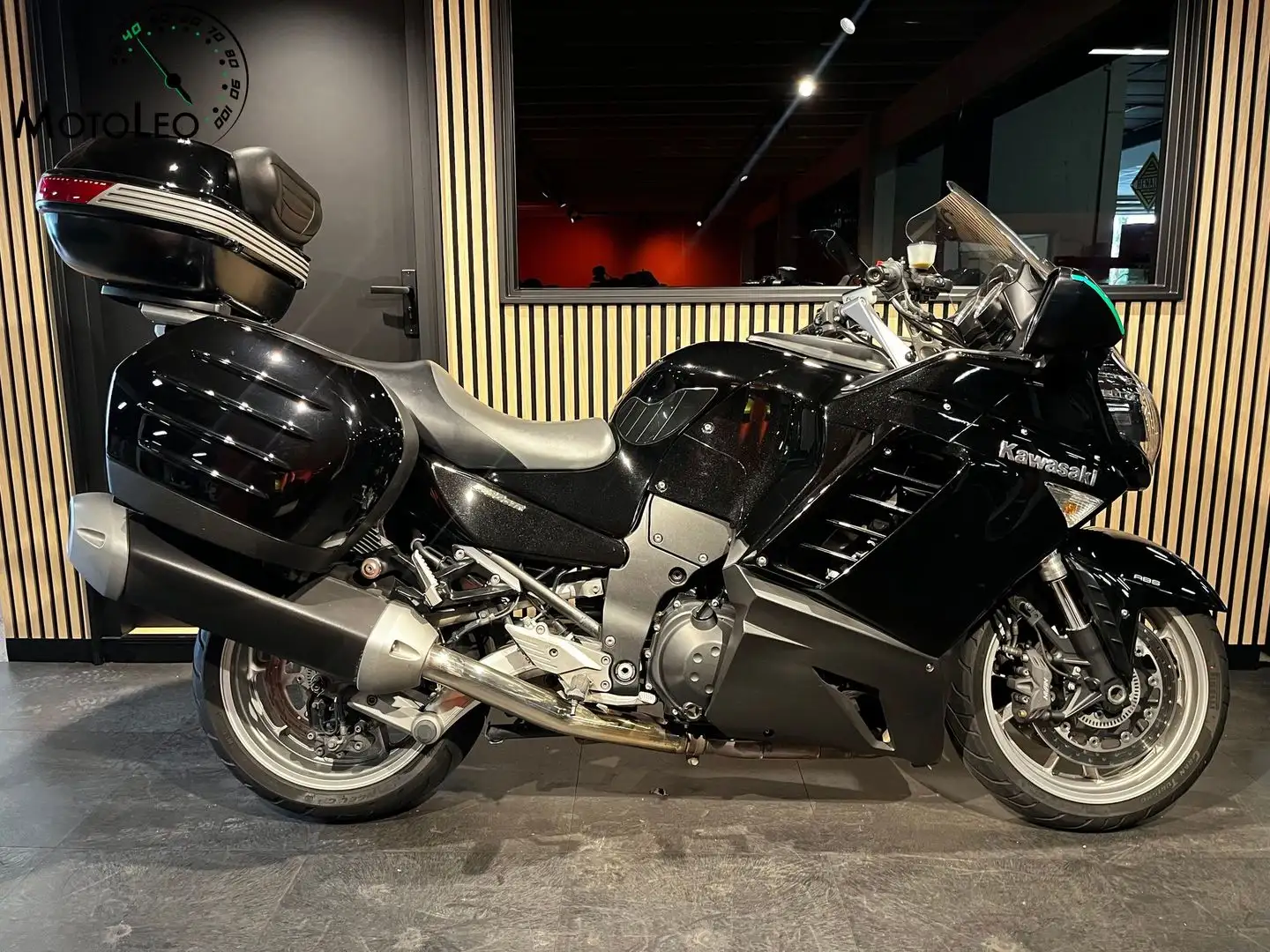 Kawasaki GTR 1400 Blauw - 1