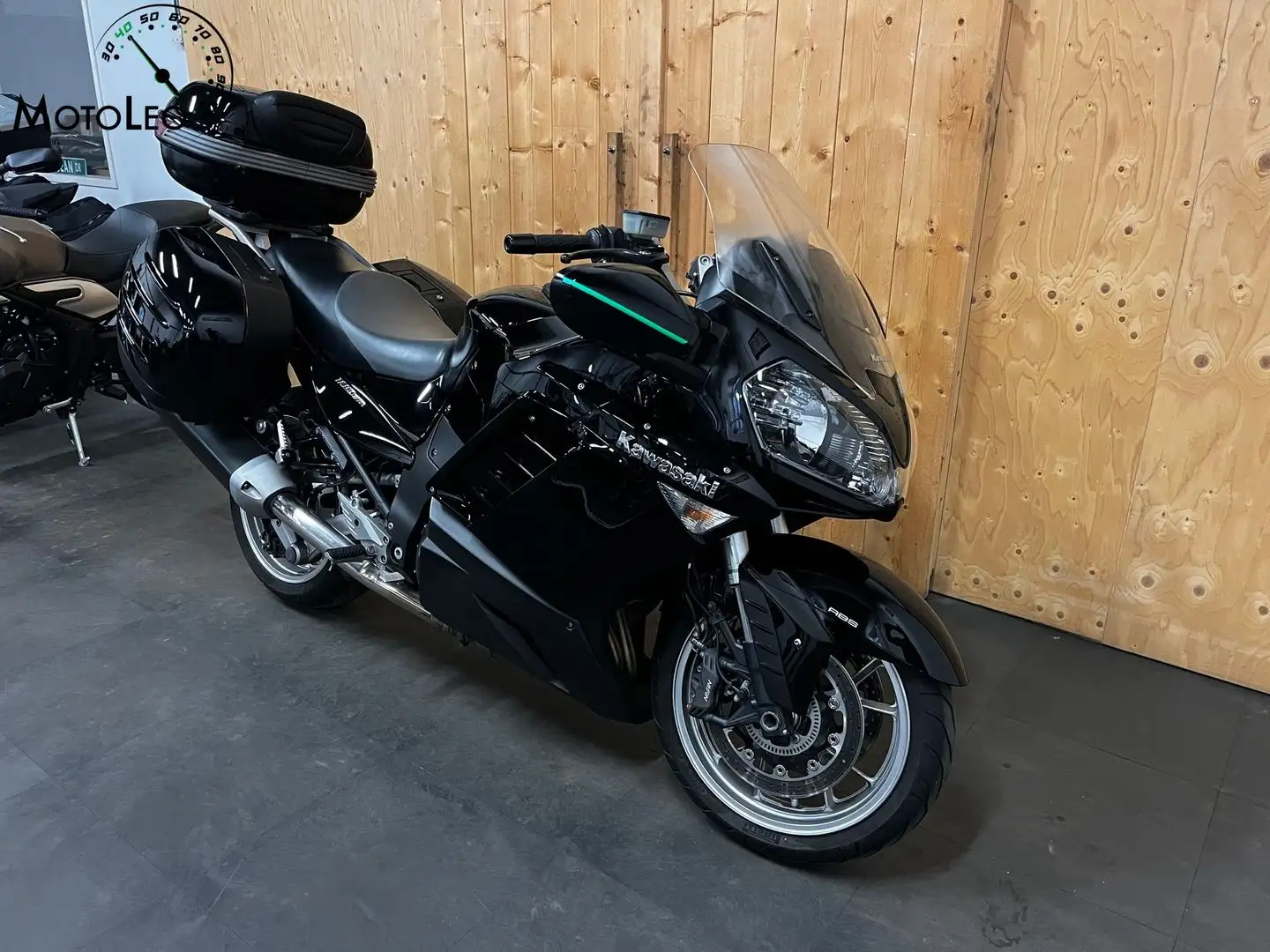 Kawasaki GTR 1400 Albastru - 2