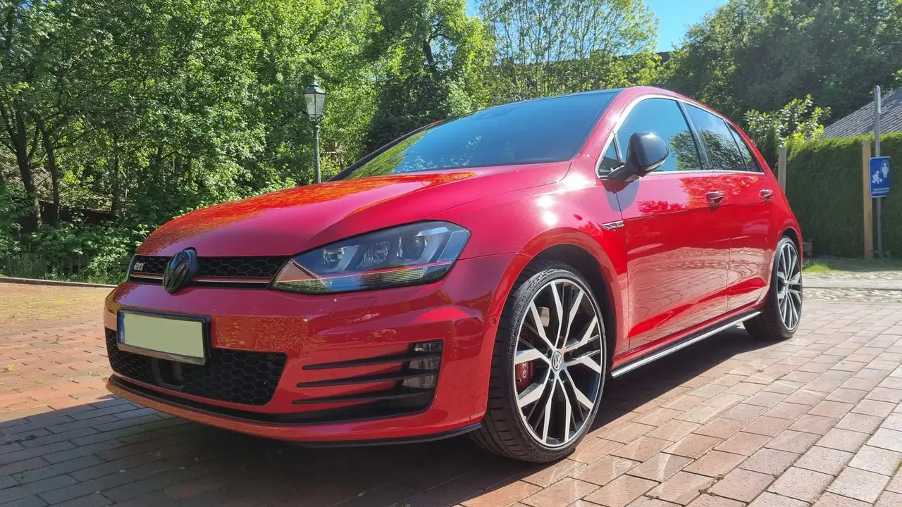Volkswagen Golf GTI
