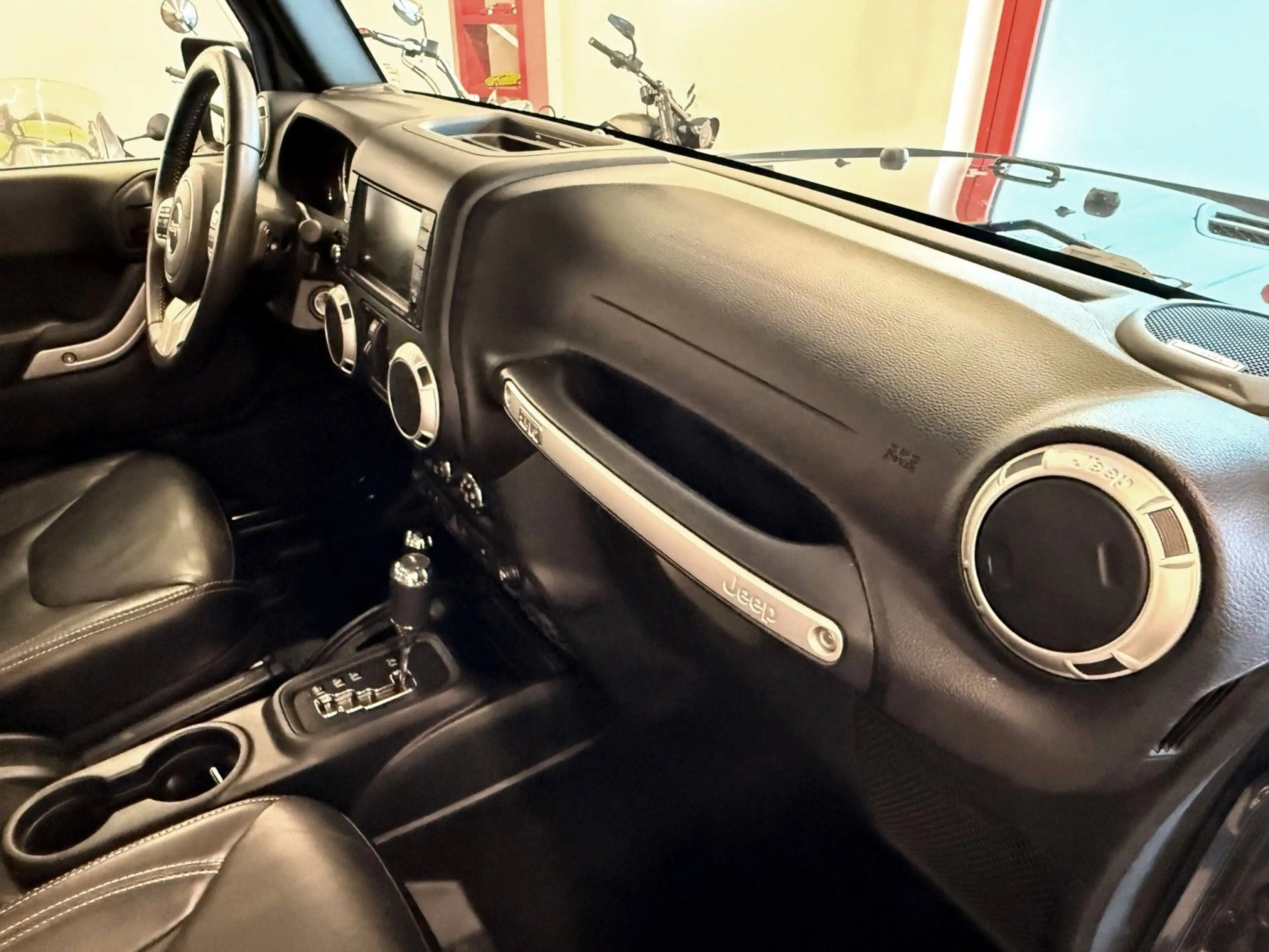 Jeep Wrangler JK Final Edition Leder Klima Navi Autom — photo 9