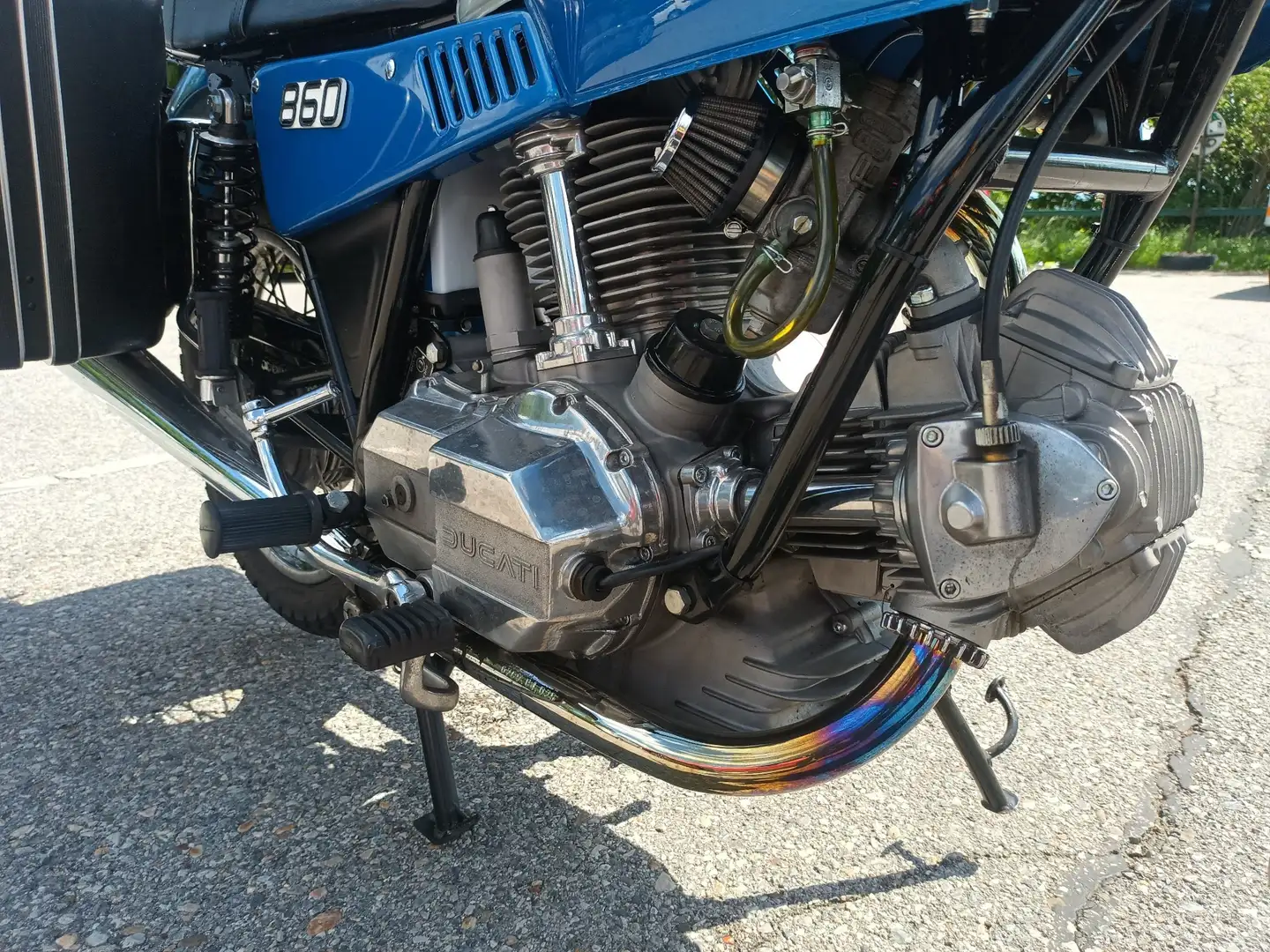 Ducati 860 GT Blau - 2