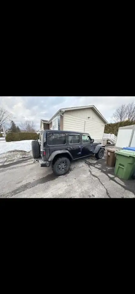 Jeep Wrangler снимка Jeep Wrangler