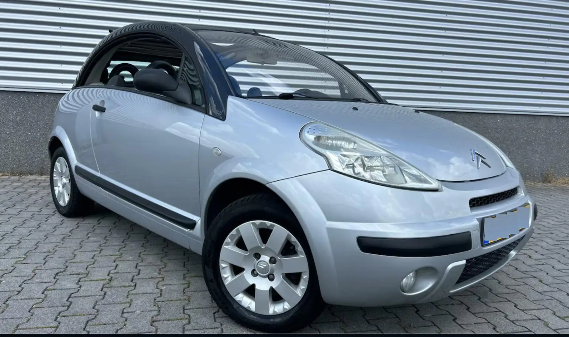 Citroen C3 C3 Pluriel 1.6i 16V So Chic Sensodrive Srebrny - 1
