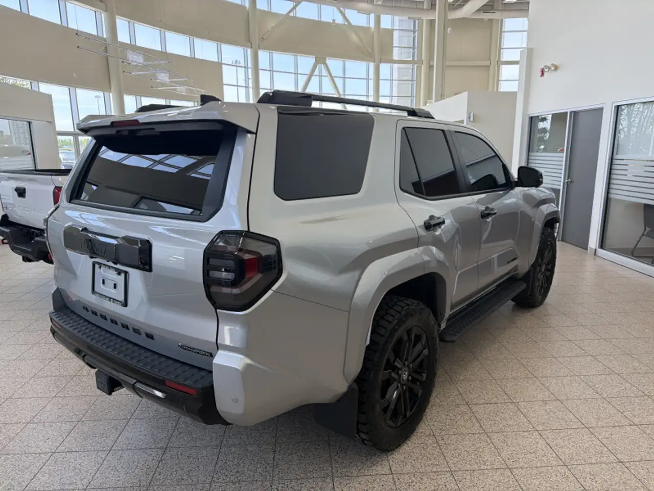 Toyota 4-Runner снимка Toyota 4-Runner