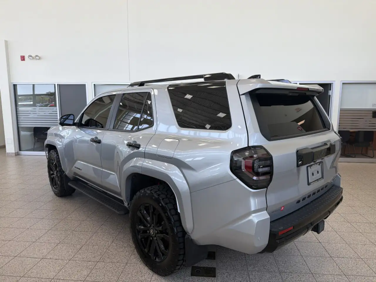 Toyota 4-Runner снимка Toyota 4-Runner