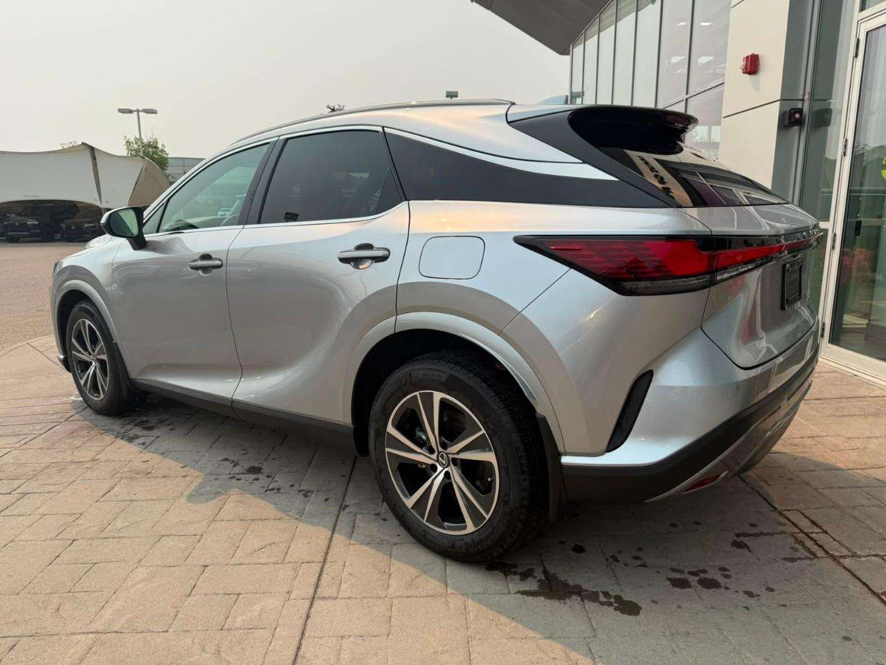 2026 Lexus RX RX 350 PREMIUM / RATES AS LOW AS 2.9% / DEMO SAVIN — снимка 2