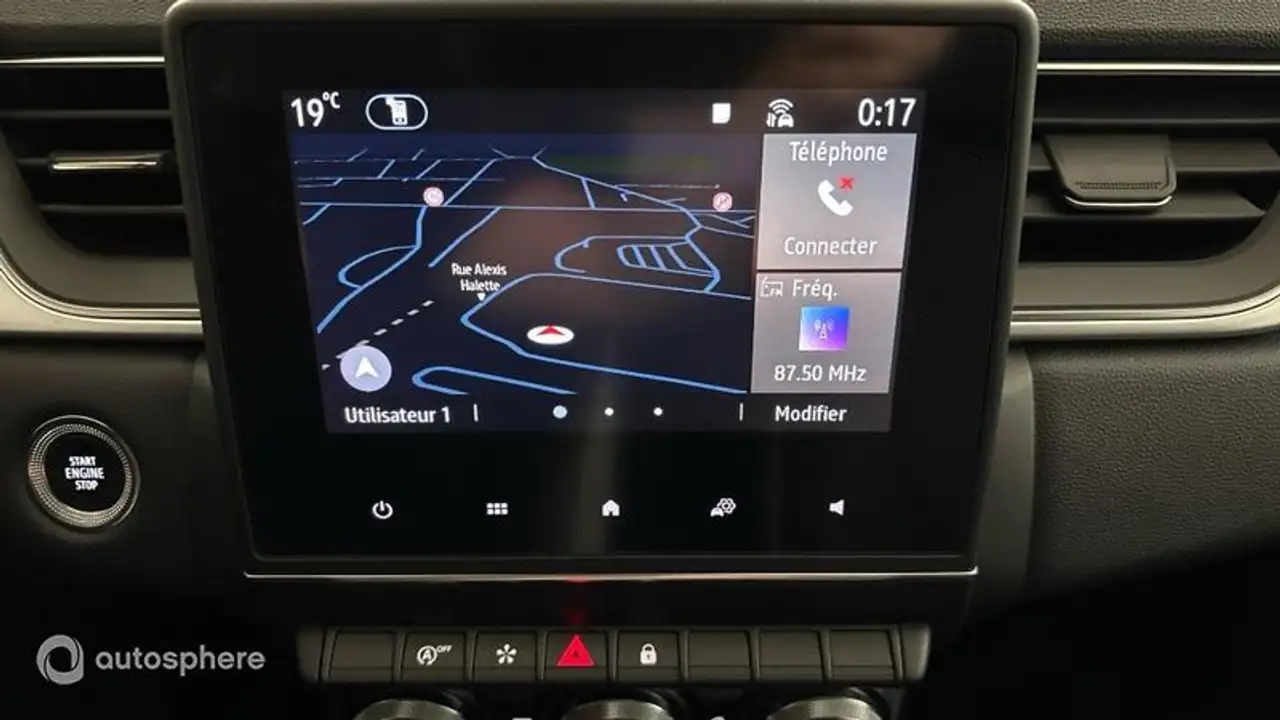Renault Captur — photo 18