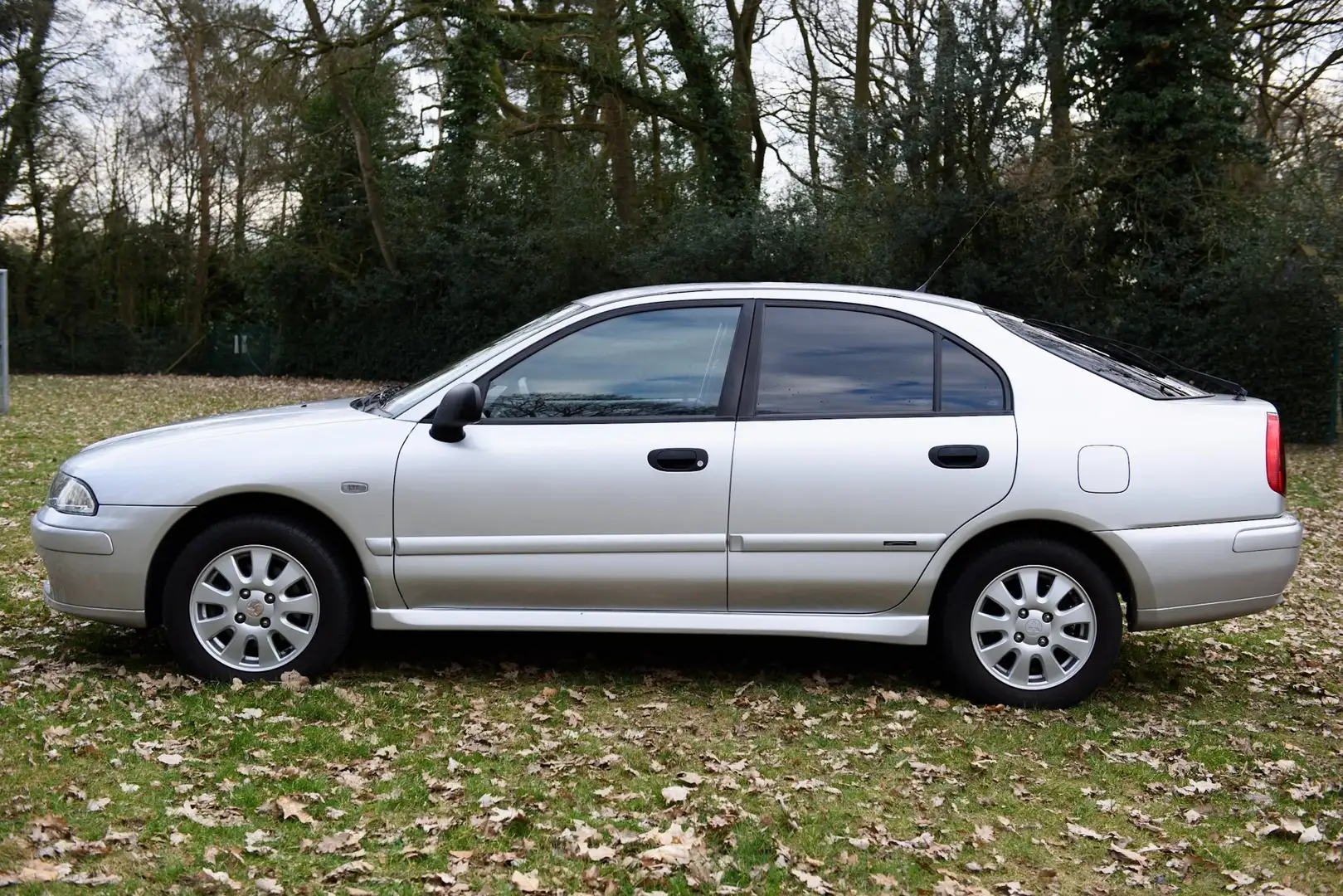 Mitsubishi Carisma Carisma 1.6 Comfort Gris - 2