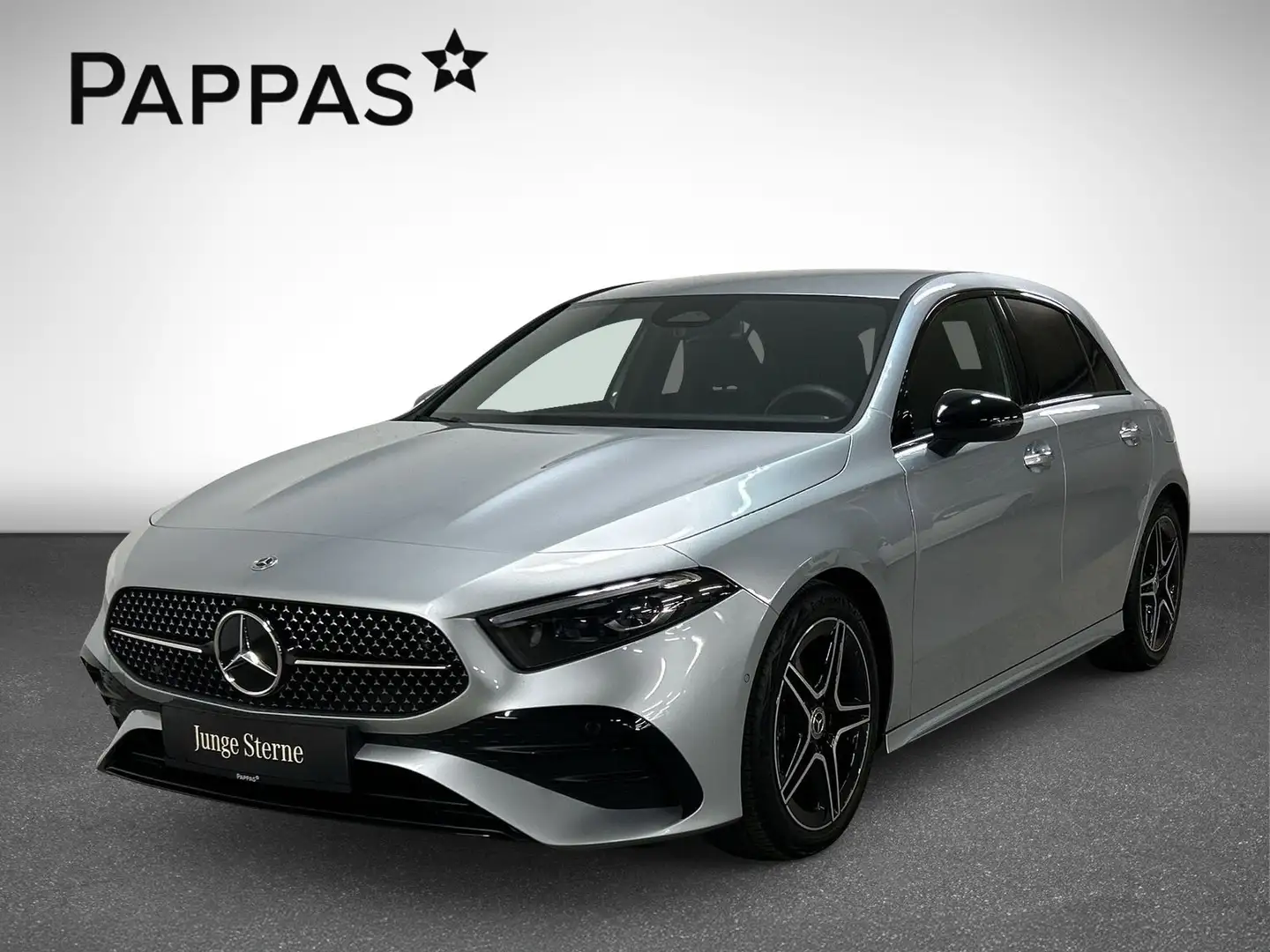 Mercedes-Benz A 180 d Kompaktlimousine Österreich-Edition *AMG Line, 8 Silber - 2