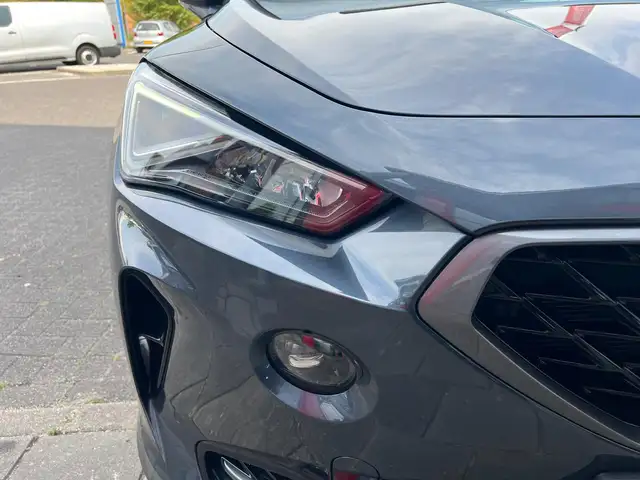 CUPRA Formentor view 8