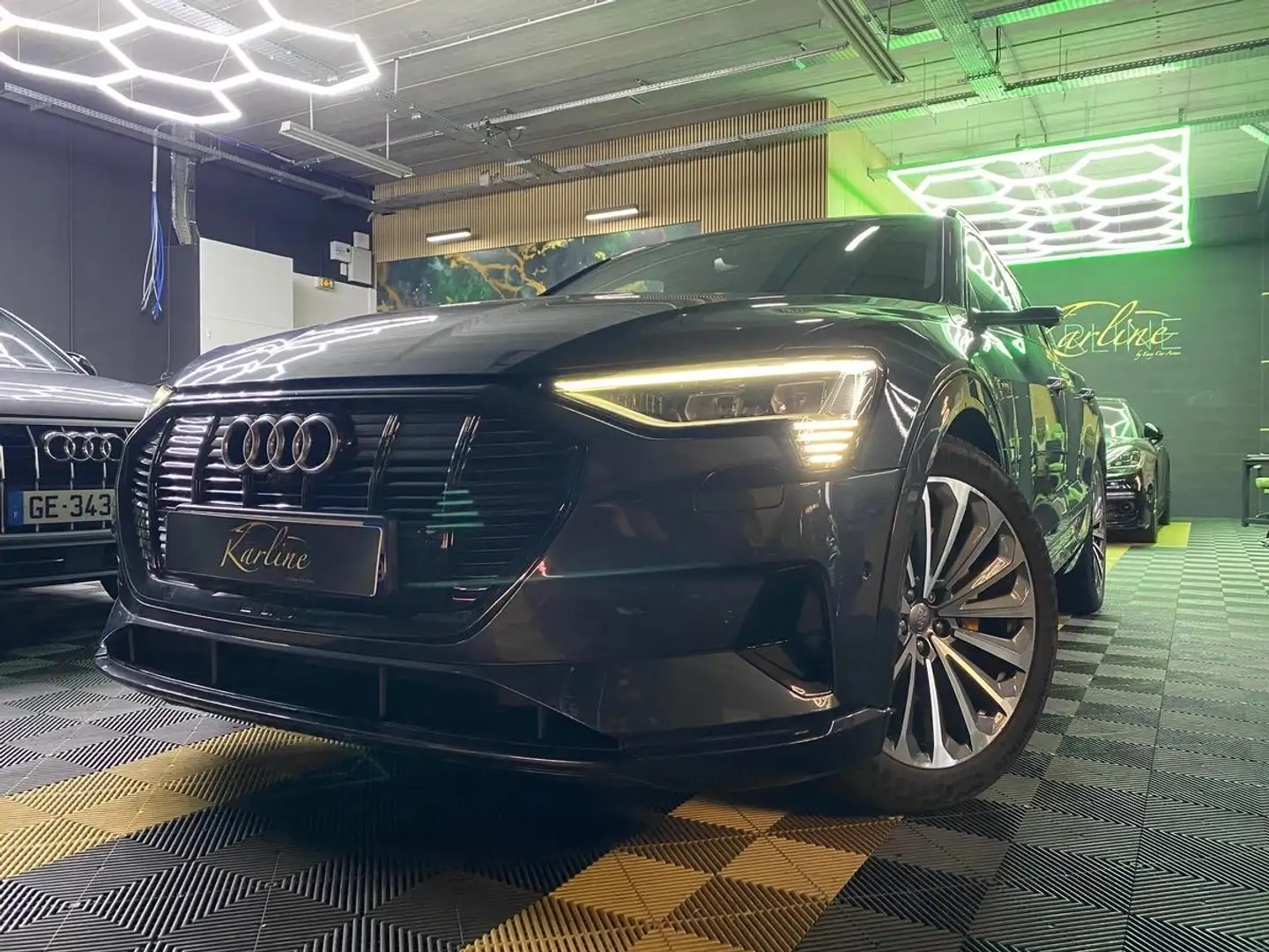 Audi e-tron 55 Avus Extended Quattro 408 cv I BANG \u0026amp; OLUFSEN - CARPLAY - TOIT OUVRANT - CAMERA 3D Schwarz - 1